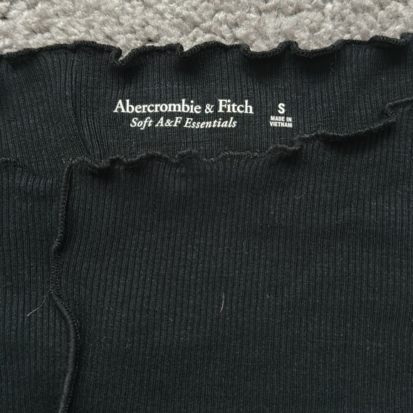 Top - Picture 2 of 3